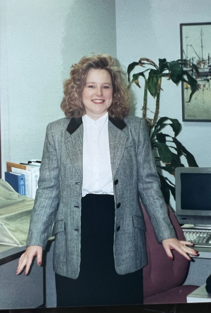 Here I am at the accounting office, my business partner thinks I look like Melanie Griffith in Working Girl here. I love the high tech office equipment in the background.